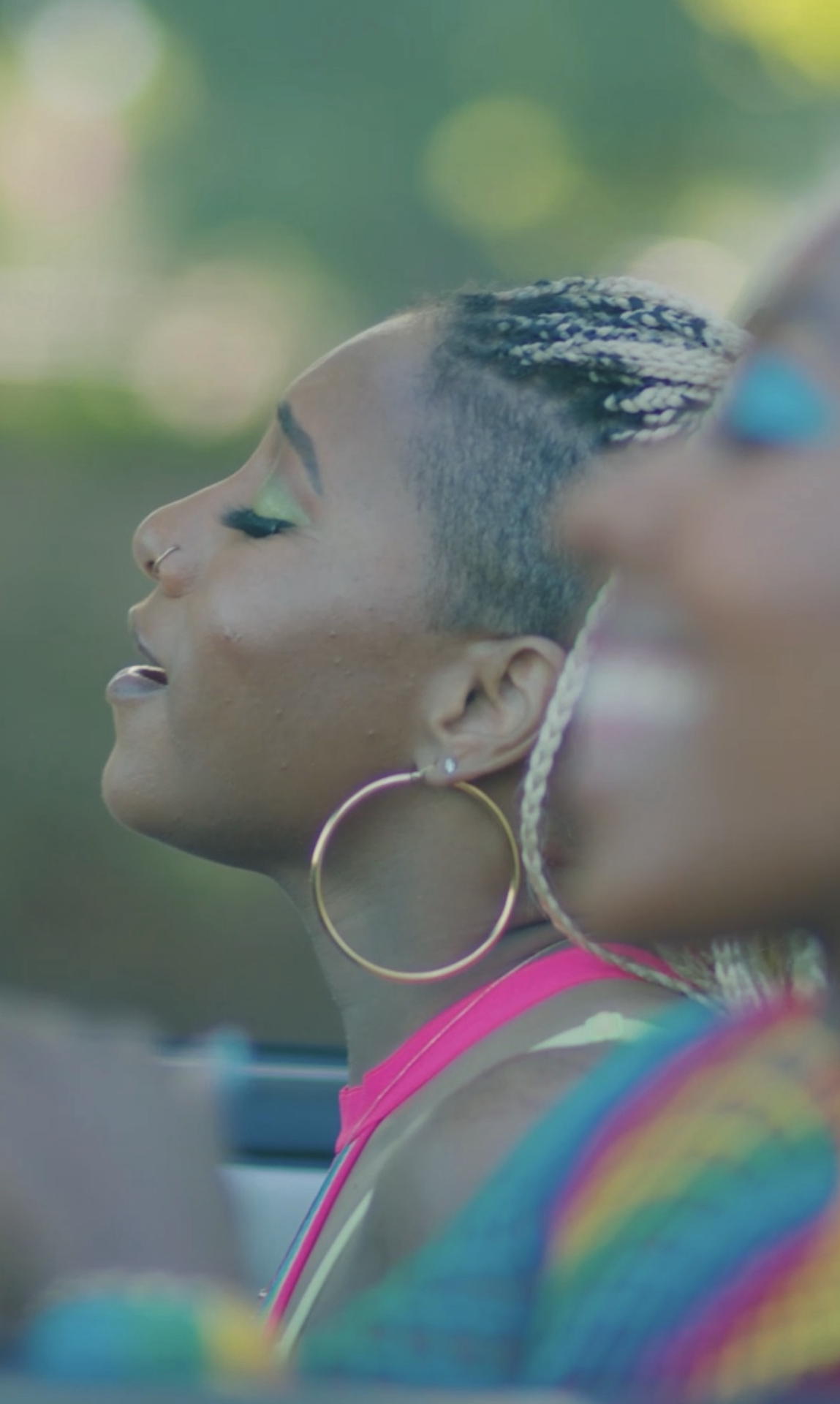 R&B Singer Artsy Deja, Artsy Deja, On My Way Music Video, Deja, Deja Stingily