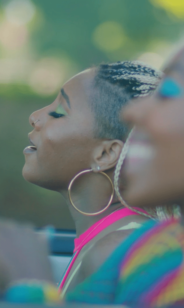 R&B Singer Artsy Deja, Artsy Deja, On My Way Music Video, Deja, Deja Stingily